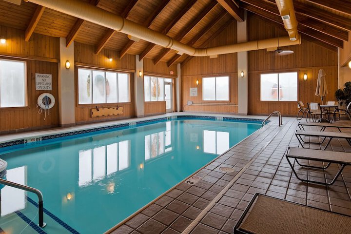 Pool 2 of 20