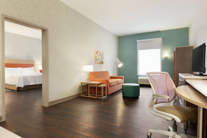 Room 14 of 38