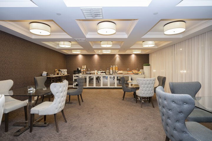 Sandman Signature Edmonton Downtown Hotel