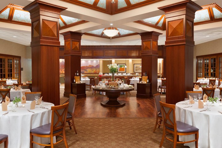 Dining 46 of 69