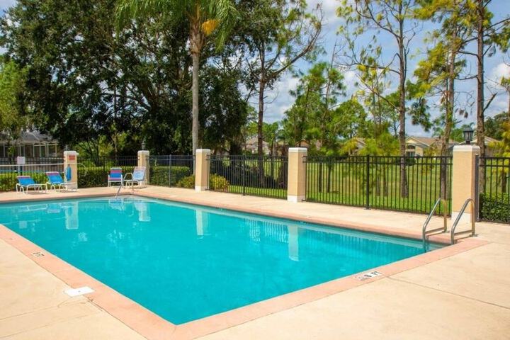 Great Southern Dunes Private Pool 3 Bedroom Home by RedAwning