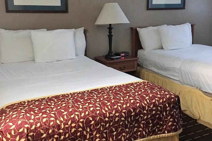Room 19 of 35