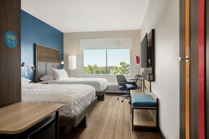 Room 20 of 35