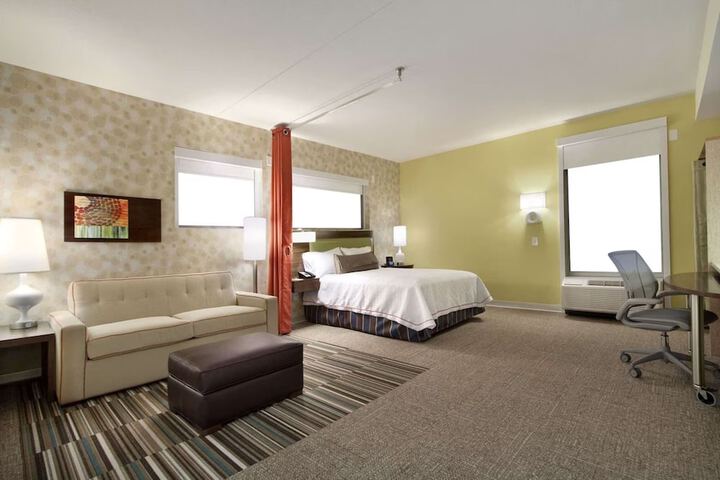 Room 10 of 31