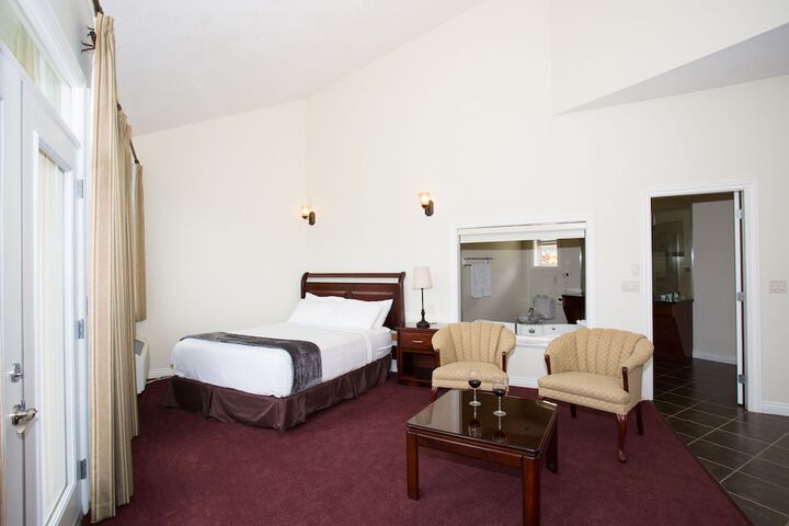 Room 16 of 32