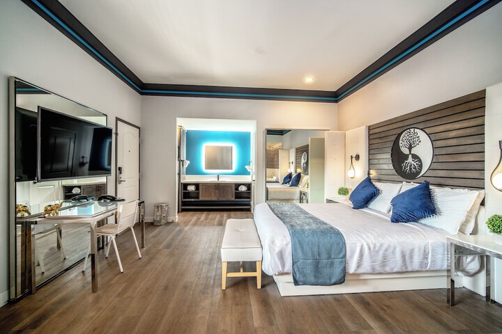 Aspire Inn Studios & Spas