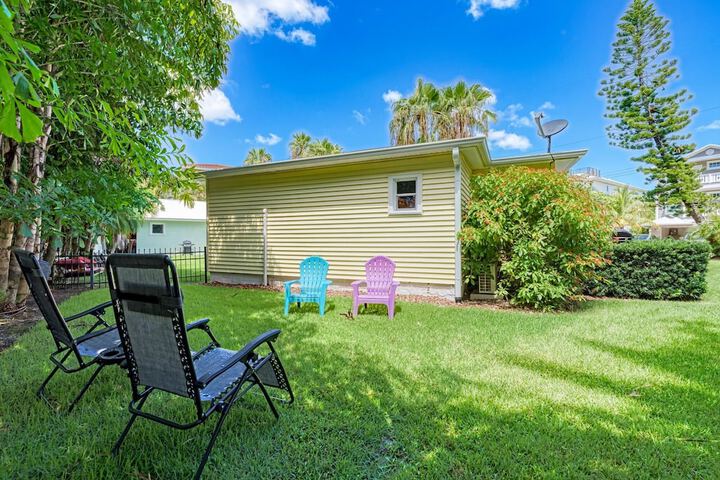 AMI Lighthouse Cottage-one Minute Walk To The Beach-keyless Locks