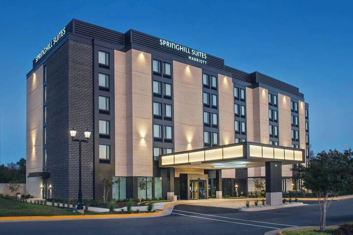 Hotel 3 of 27