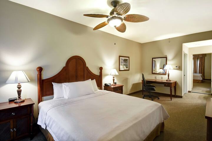 Room 21 of 52