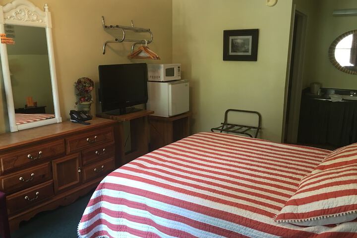 Room 15 of 34