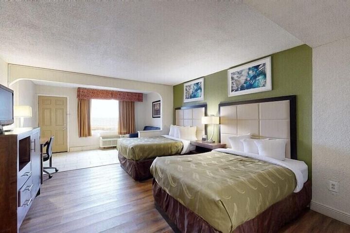 Room 20 of 42