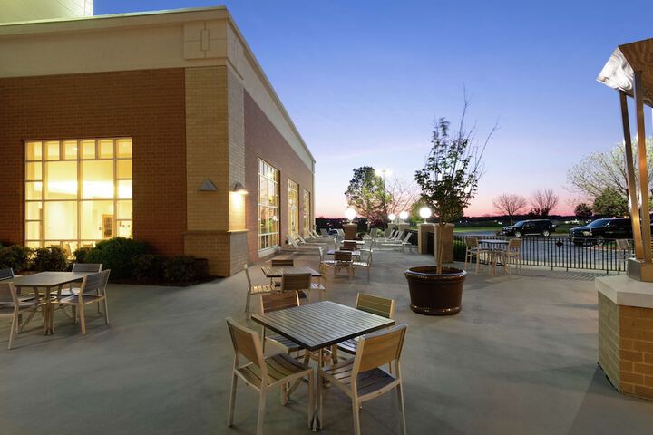 Embassy Suites Northwest Arkansas - Hotel Spa & Convention