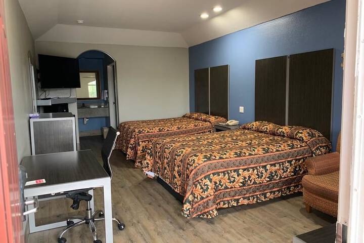 Room 12 of 17