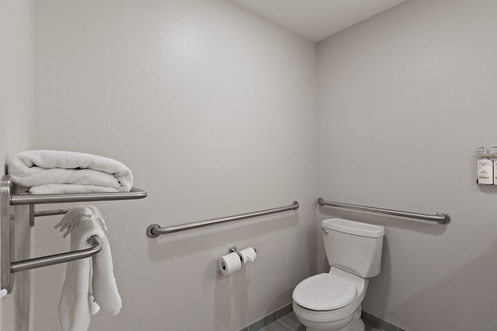 Room 17 of 45