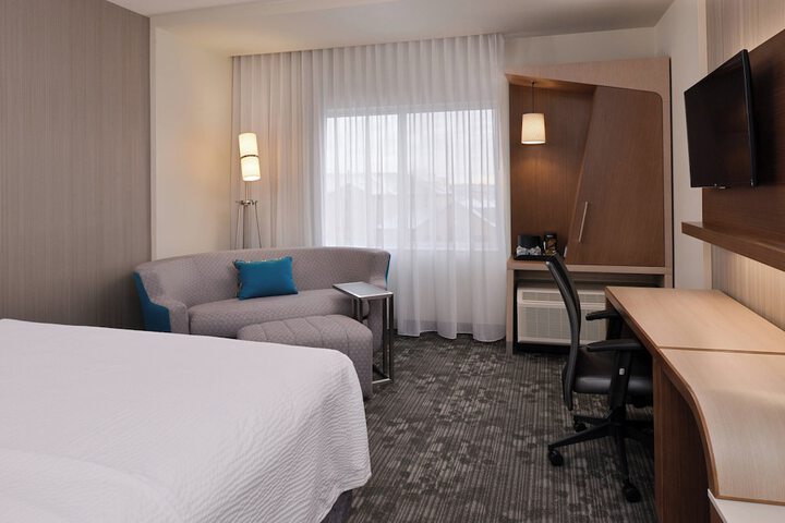 Room 12 of 21