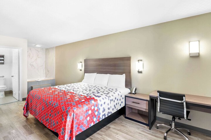 Econo Lodge Inn & Suites Ocean Springs - Biloxi
