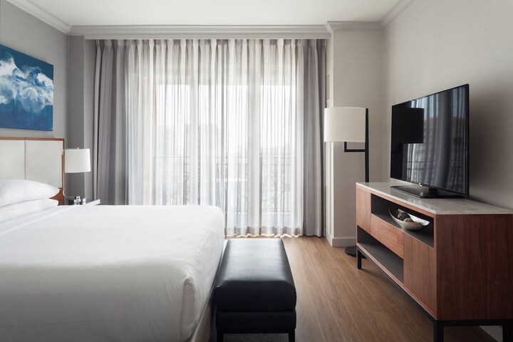 Room 35 of 86