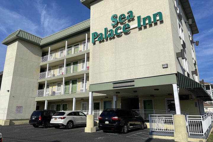 Sea Palace Inn