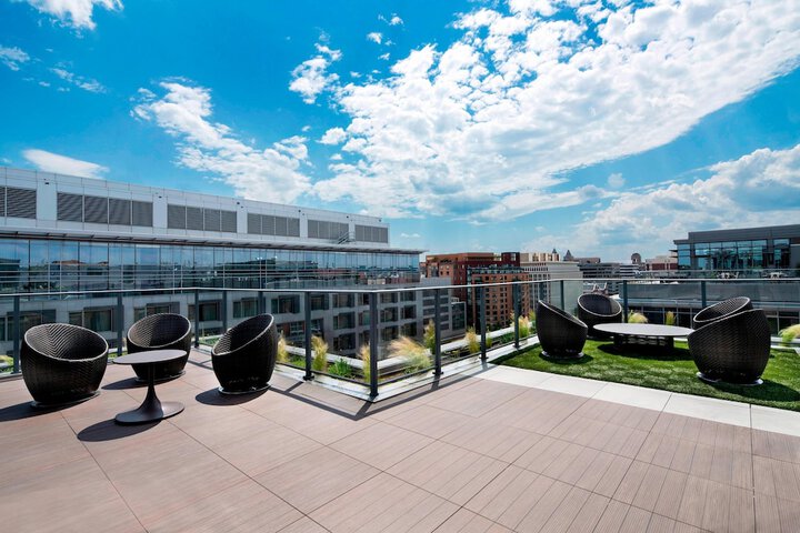 Courtyard by Marriott Washington Downtown / Convention Center