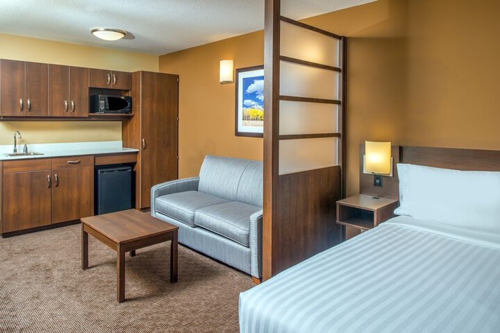 Room 14 of 22