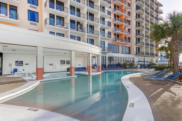 Hampton Inn & Suites Orange Beach / Gulf Front
