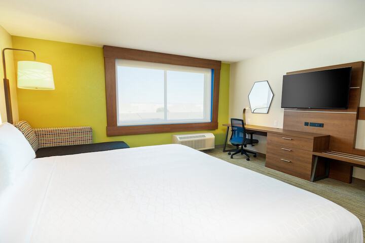 Room 19 of 37