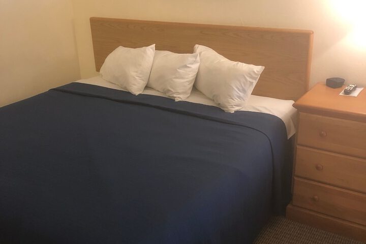 Room 109 of 185