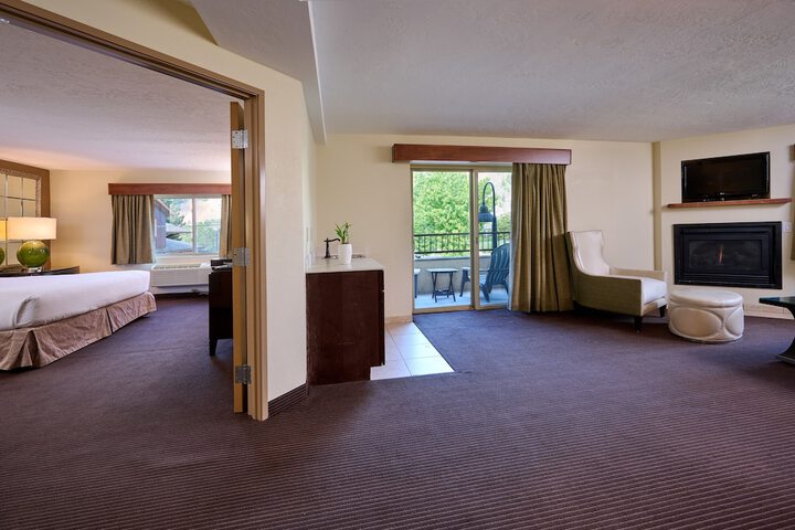 Room 11 of 31