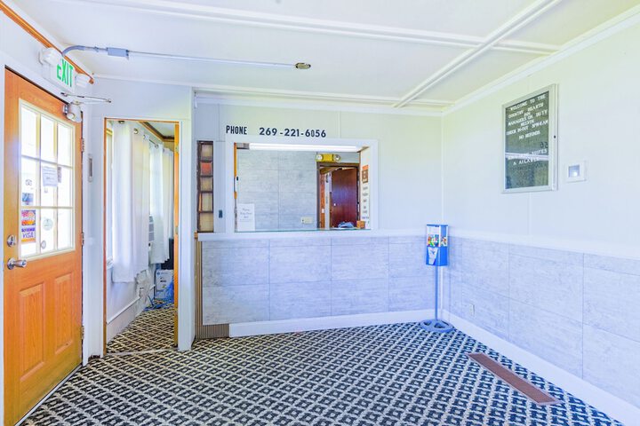 Hotel Interior 10 of 36