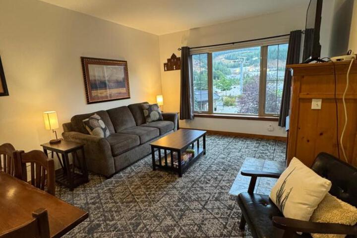 Morning Star Lodge - Hosted by Linda