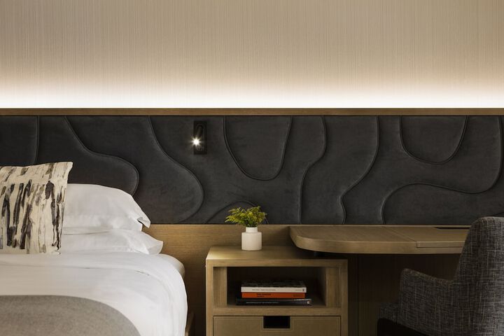 Room 44 of 108