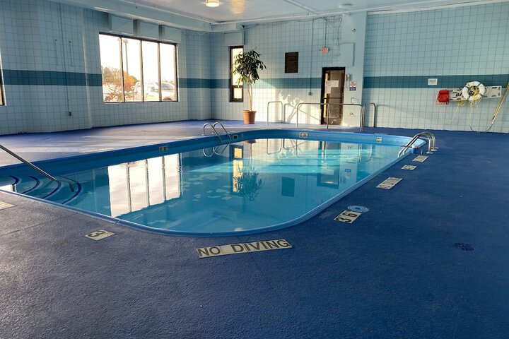 Pool 4 of 55