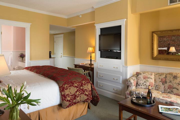 Lord Camden Inn