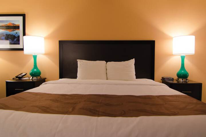 Room 42 of 61