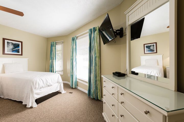 Room 52 of 68