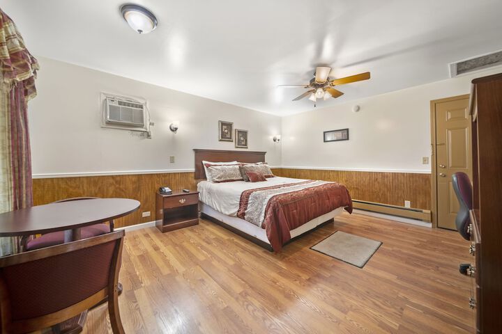 Room 15 of 66