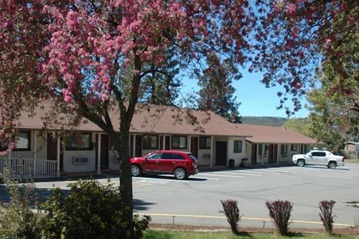 Burney Motel