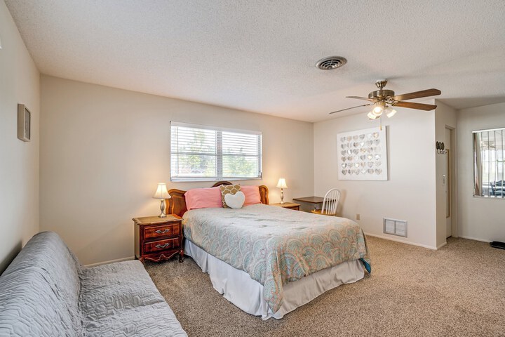 Englewood Home on Canal: Boat to Lemon Bay!