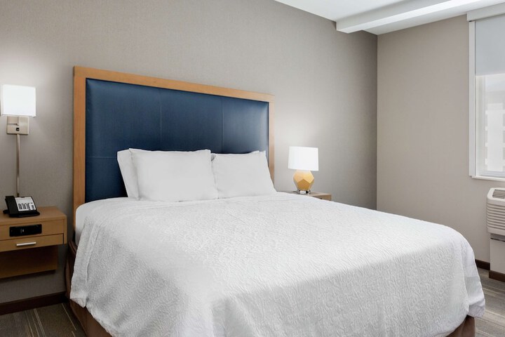 Room 42 of 54