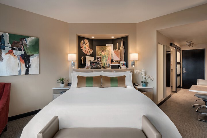 Room 20 of 35
