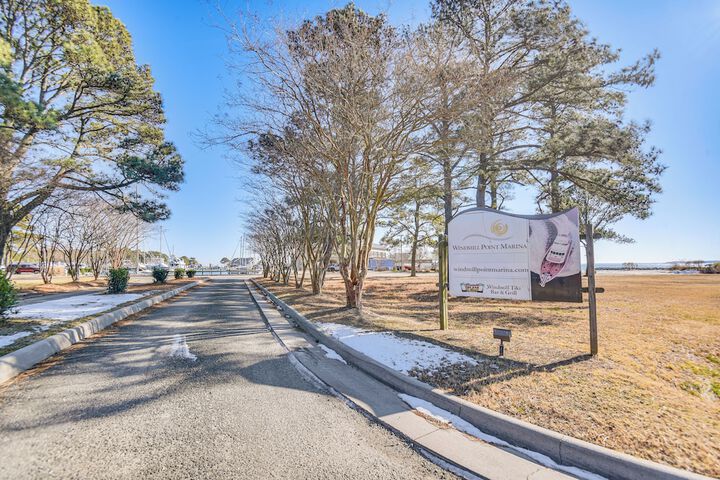 Walk to Beach: Home w / Pool Access in White Stone