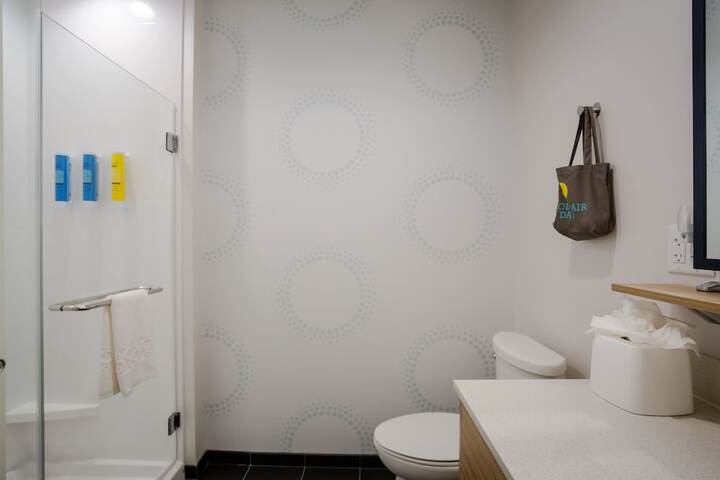 Room 14 of 27