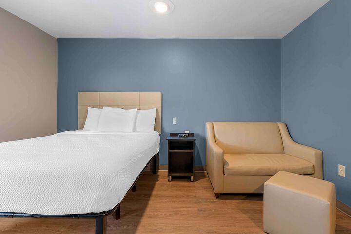 WoodSpring Suites Orlando South