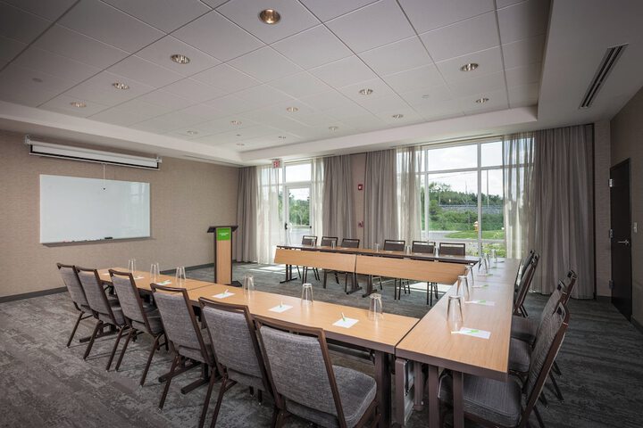 Courtyard by Marriott Boston Littleton