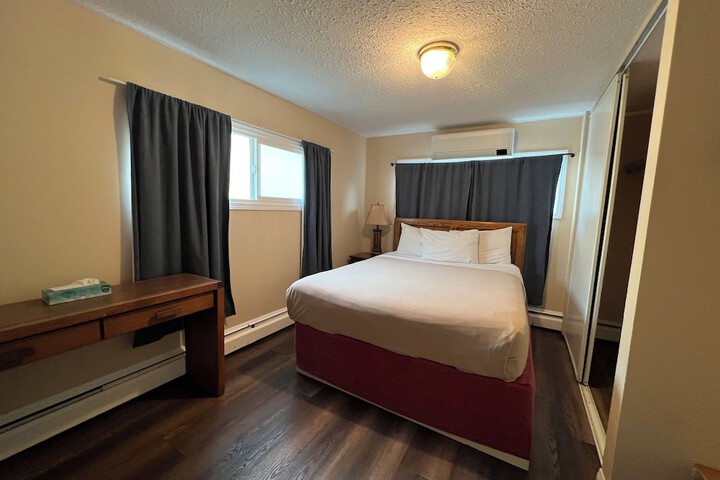 Room 150 of 153
