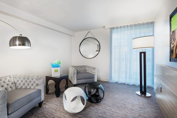 Room 40 of 90