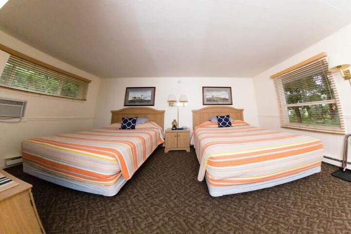 Oak Park Inn