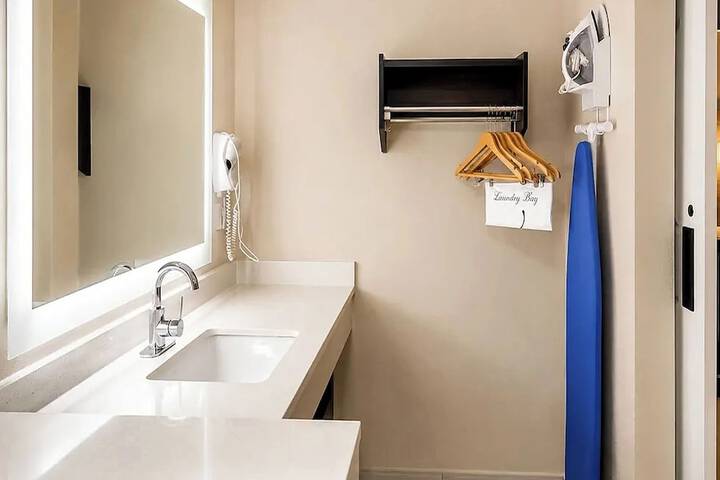 Lx Hotel SureStay Collection by Best Western