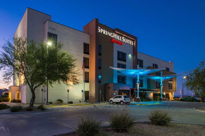 Hotel 5 of 59