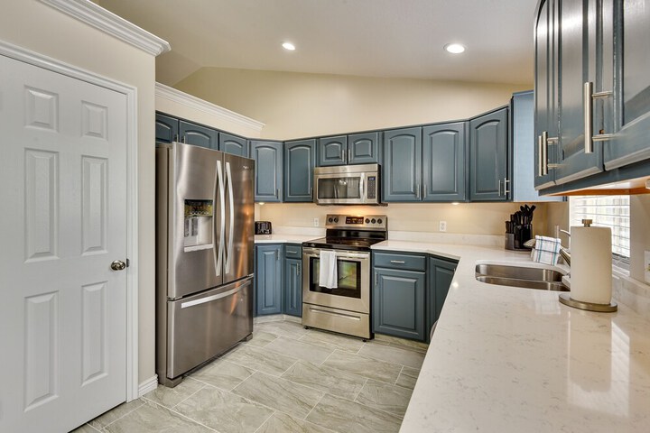 Family-friendly Clearfield Home w / Hot Tub!